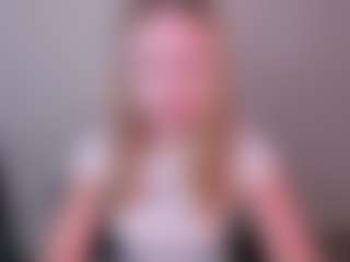 Kathrynn18's Live Sex Cam Show