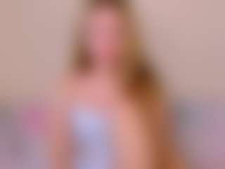 Kathrynn18's Live Sex Cam Show