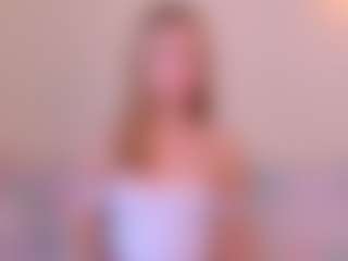 Kathrynn18's Live Sex Cam Show