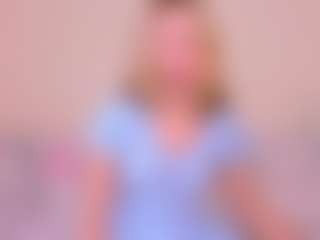 Kathrynn18's Live Sex Cam Show