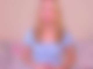 Kathrynn18's Live Sex Cam Show