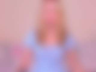 Kathrynn18's Live Sex Cam Show