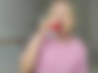 Live cam show with Kathrynn18 - Normal on livesuperchat.net