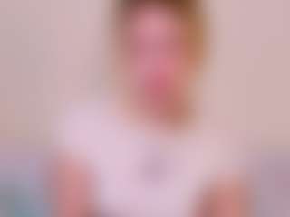 Kathrynn18's Live Sex Cam Show