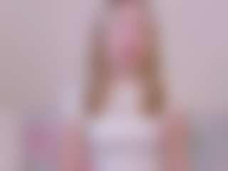 Kathrynn18's Live Sex Cam Show
