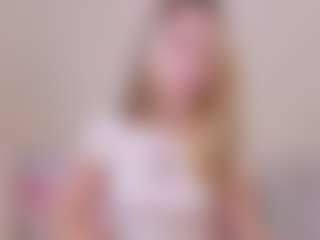 Kathrynn18's Live Sex Cam Show