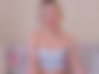 Kathrynn18's Live Sex Cam Show