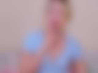 Kathrynn18's Live Sex Cam Show