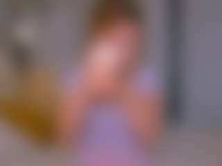 Kathrynn18's Live Sex Cam Show