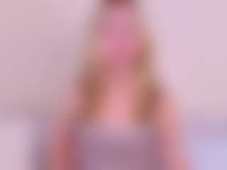 Kathrynn18's Live Sex Cam Show