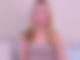 Kathrynn18's Live Sex Cam Show