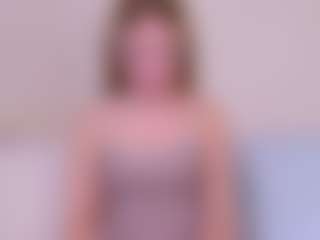 Kathrynn18's Live Sex Cam Show