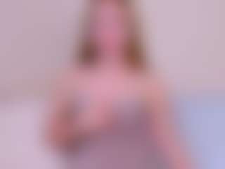 Kathrynn18's Live Sex Cam Show