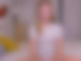 Kathrynn18's Live Sex Cam Show