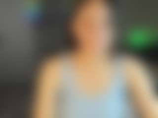 Live cam show with KattyRee18 - Skinny on fuklive.com