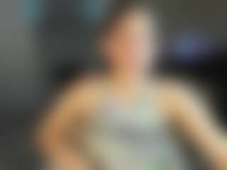 Live cam show with KattyRee18 - Skinny on Camsoda