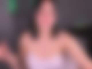 Live cam show with KattyRee18 - Blue Eyes on Dolls Live