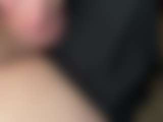 Live cam show with 1982mbi - Bedroom on madthumbs