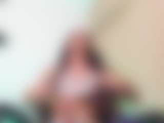 Chloeygreey's Live Sex Cam Show