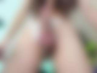 Chloeygreey's Live Sex Cam Show