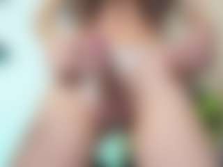 Chloeygreey's Live Sex Cam Show