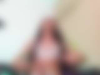 Chloeygreey's Live Sex Cam Show