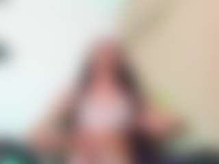 Chloeygreey's Live Sex Cam Show