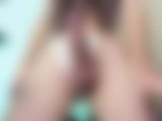 Chloeygreey's Live Sex Cam Show