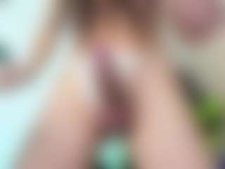 Chloeygreey's Live Sex Cam Show