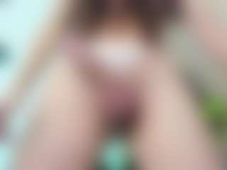 Chloeygreey's Live Sex Cam Show