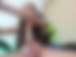 Live cam show with Chloeygreey - Dirty Talk on dropp.cam