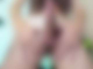 Live cam show with Chloeygreey - Blonde Hair on Soda Cam