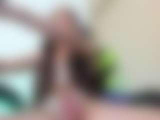 Chloeygreey's Live Sex Cam Show