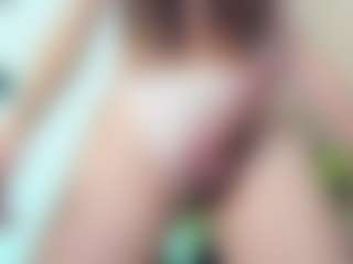 Chloeygreey's Live Sex Cam Show
