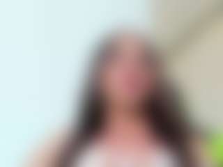 Live cam show with Chloeygreey - Green Eyes on Camsoda