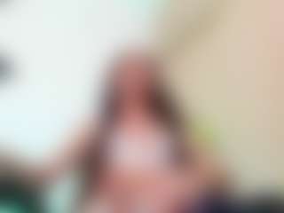 Live cam show with Chloeygreey - Latina on Camsoda | colombia