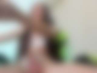 Live cam show with Chloeygreey - Big Cock on Camsoda