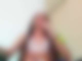 Live cam show with Chloeygreey - Tiny Tits on sexytreat.net