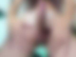 Chloeygreey's Live Sex Cam Show