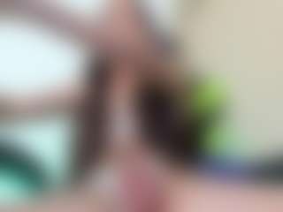Chloeygreey's Live Sex Cam Show