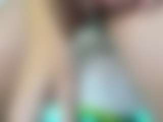 Live cam show with Chloeygreey - Roleplay on Camsoda