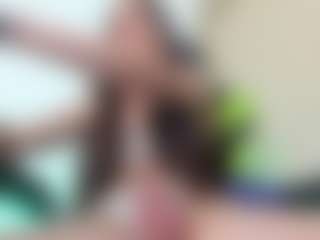 Show en direct avec Chloeygreey - Trimmed sur Camsoda