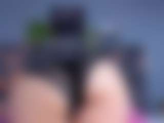 Live cam show with DulceAurora1 - Petite MILF on Milfs Live