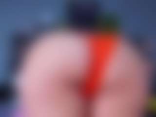 Live cam show with DulceAurora1 - Striptease MILF on Hubzter Live