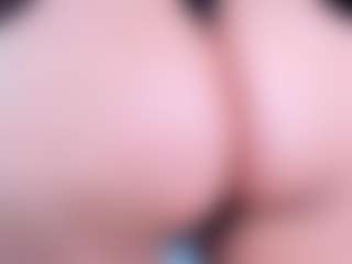 Live cam show with DulceAurora1 - Brown Hair MILF on SpankPalCams