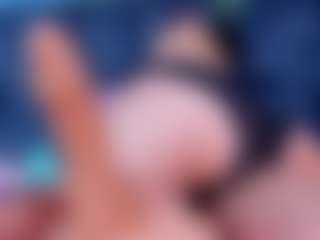 DulceAurora1 MILF webcam performer live streaming