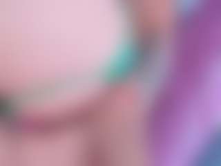 Live cam show with DulceAurora1 - Petite MILF on liverealitysex.com