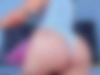 Live cam show with DulceAurora1 - Petite on Camsoda