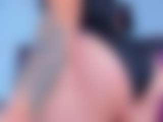 Live cam show with DulceAurora1 - Fingering MILF on x69.live