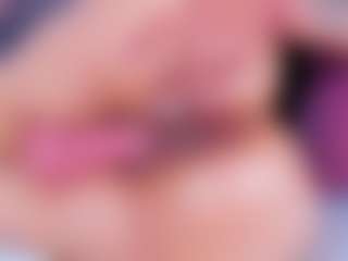 Live cam show with DulceAurora1 - Fingering MILF on Lustler